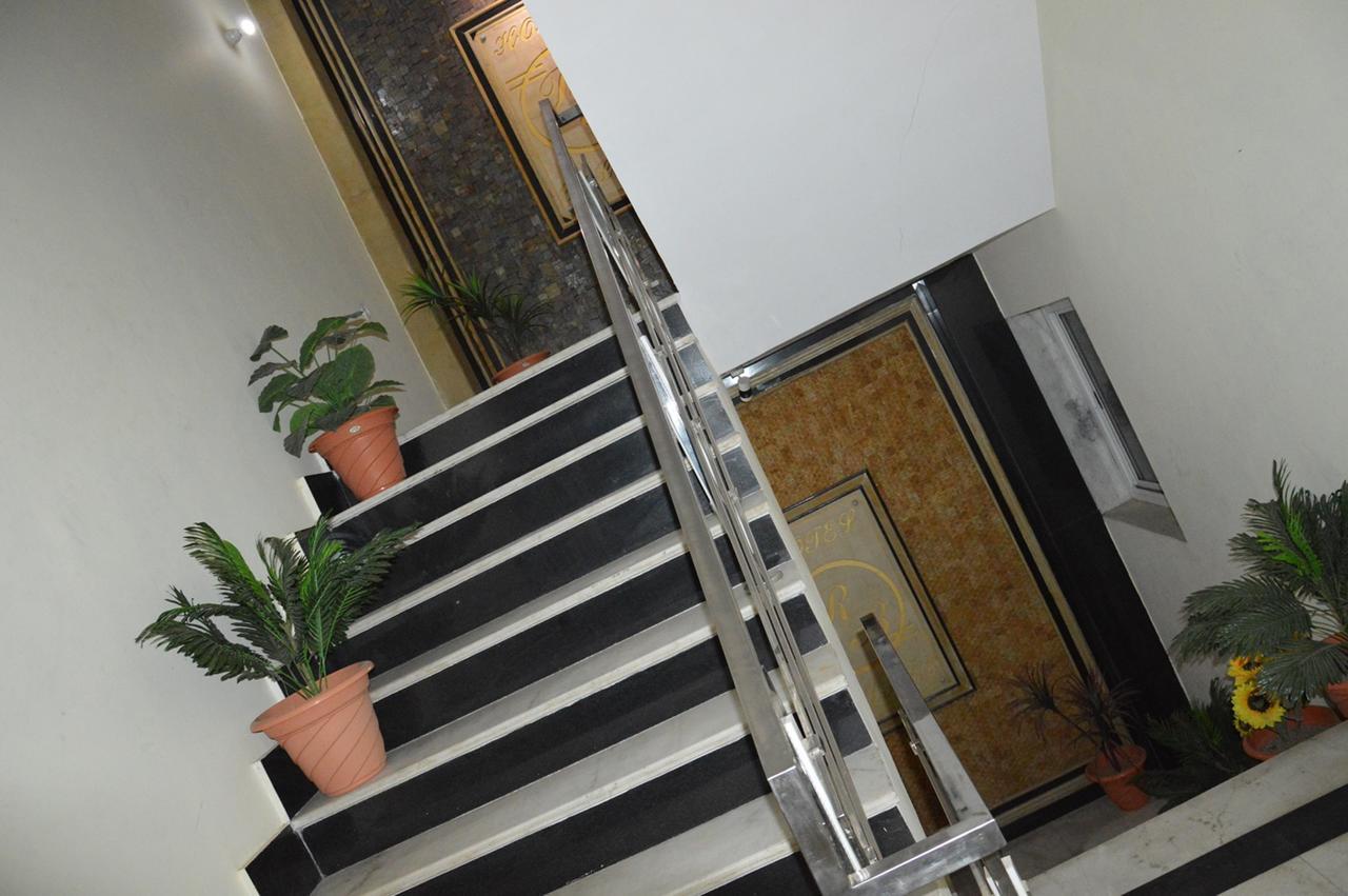 Hotel Rb Palace Dhaulpur Exteriér fotografie