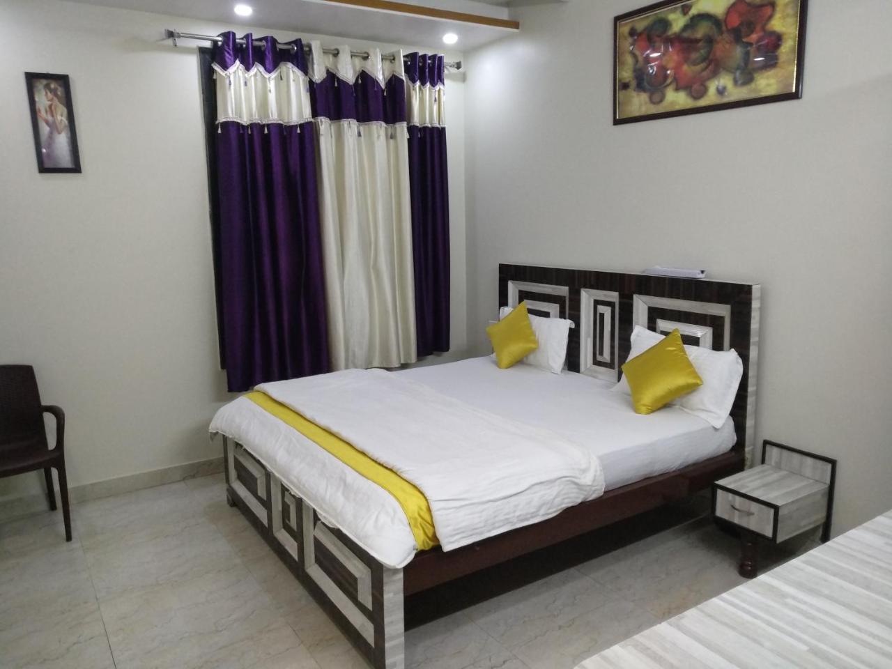 Hotel Rb Palace Dhaulpur Exteriér fotografie
