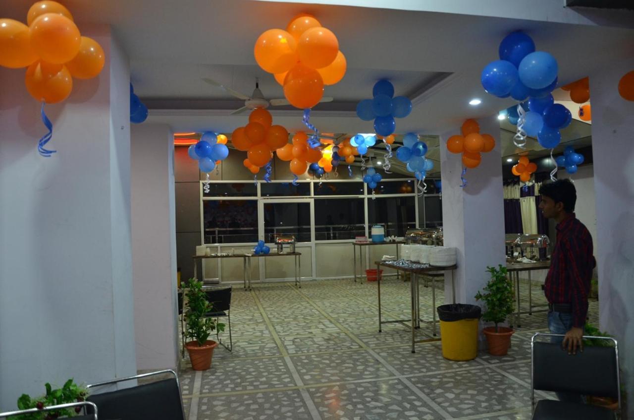 Hotel Rb Palace Dhaulpur Exteriér fotografie