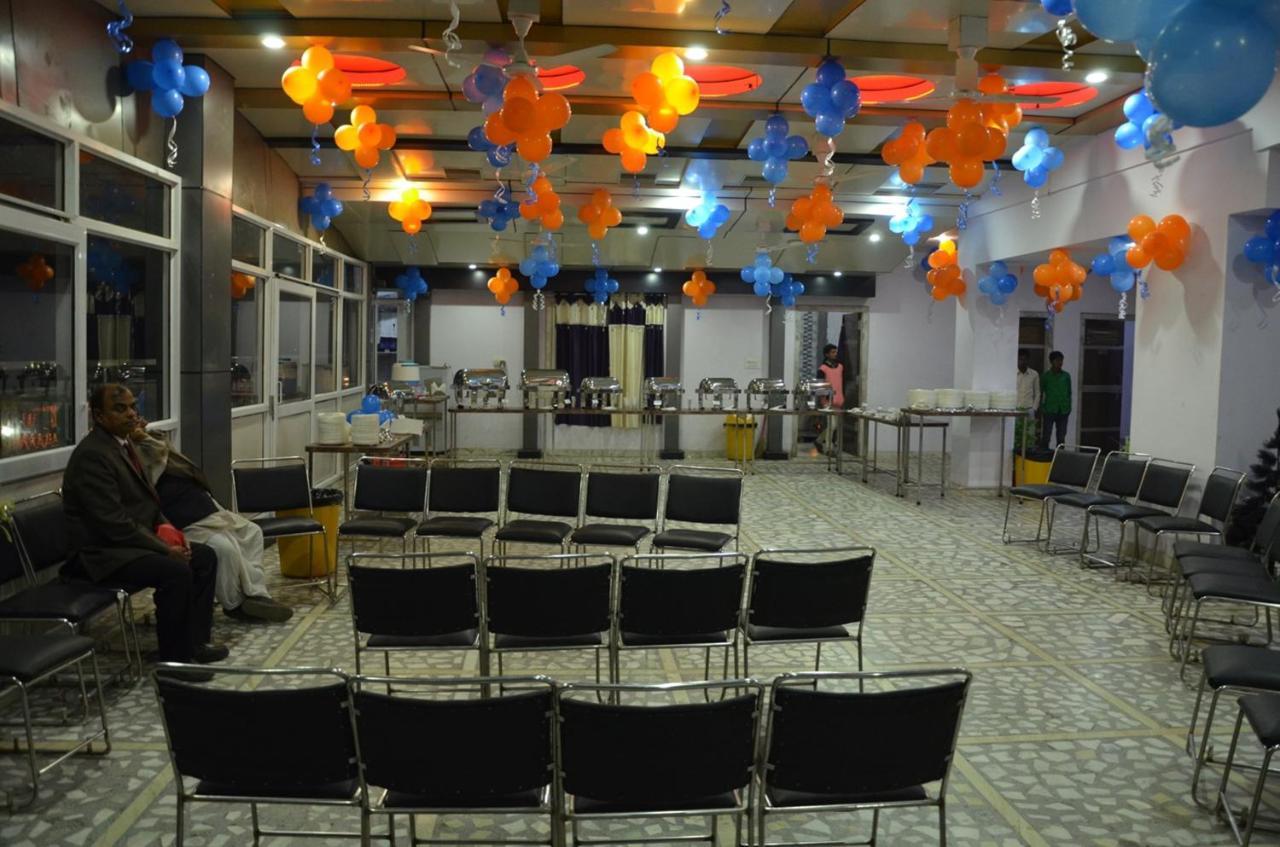 Hotel Rb Palace Dhaulpur Exteriér fotografie