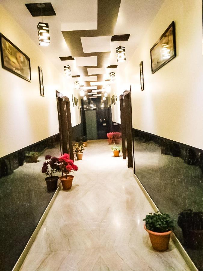 Hotel Rb Palace Dhaulpur Exteriér fotografie